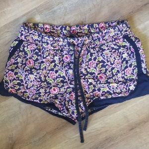 Gap resort shorts